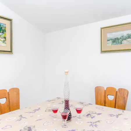 Smiljana Živogošće